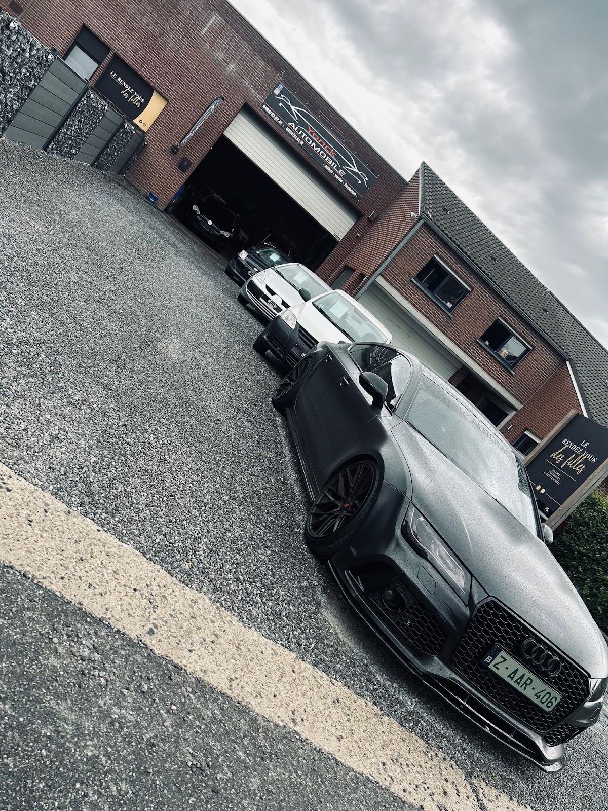 Yonck automobile