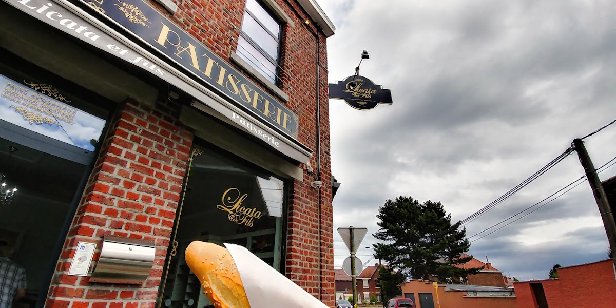 Bakery Licata / Son